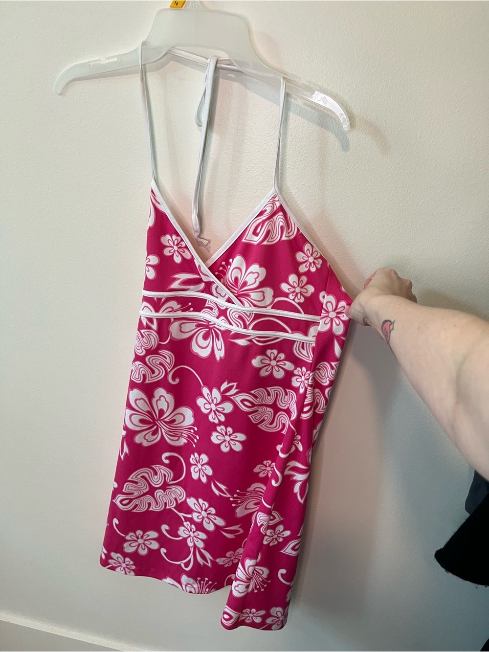 Vintage Hawaiian Y2K Coconut Girl Pink Hibiscus Mini Dress by Pulse - Large